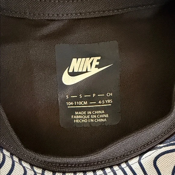 Nike & Jordan Kids Shirts - Black and Gray - Picture 2 of 6